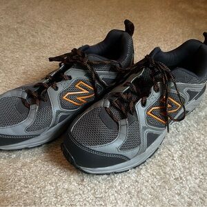 New Balance Men's Gray and Orange Running Shoes size 11.5